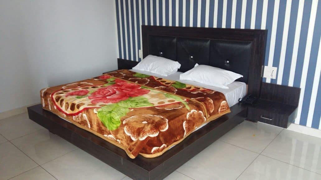 Oyo 30415 Hotel White City Anandpur  Exterior foto