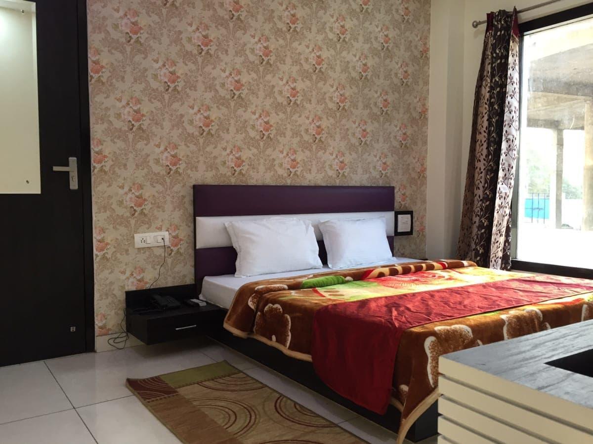 Oyo 30415 Hotel White City Anandpur  Exterior foto