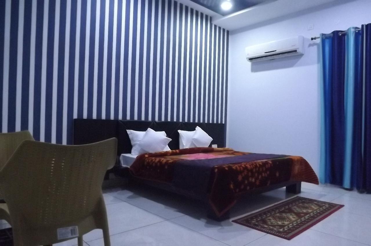 Oyo 30415 Hotel White City Anandpur  Exterior foto